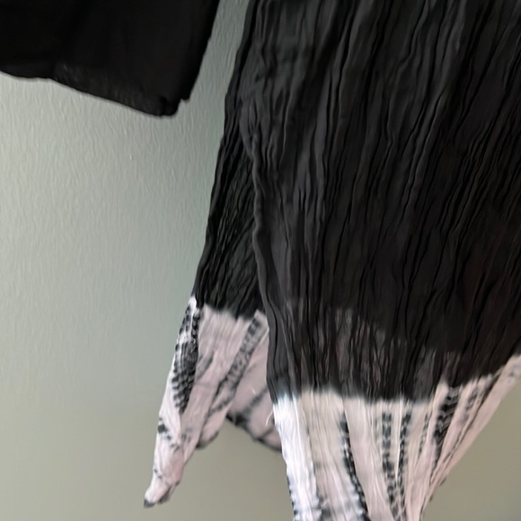 - Lightweight summer dress size M - Picture 3 of 4